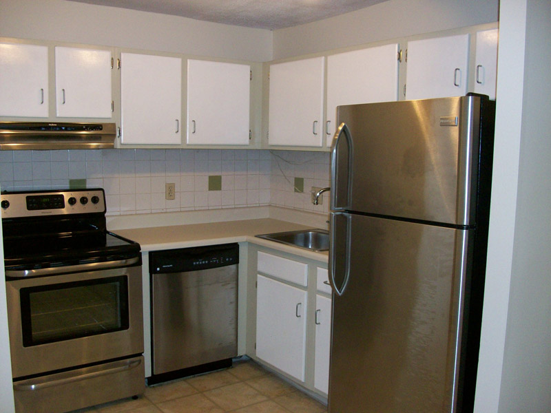 Pinewood Estates, Manchester NH Apartments for Rent